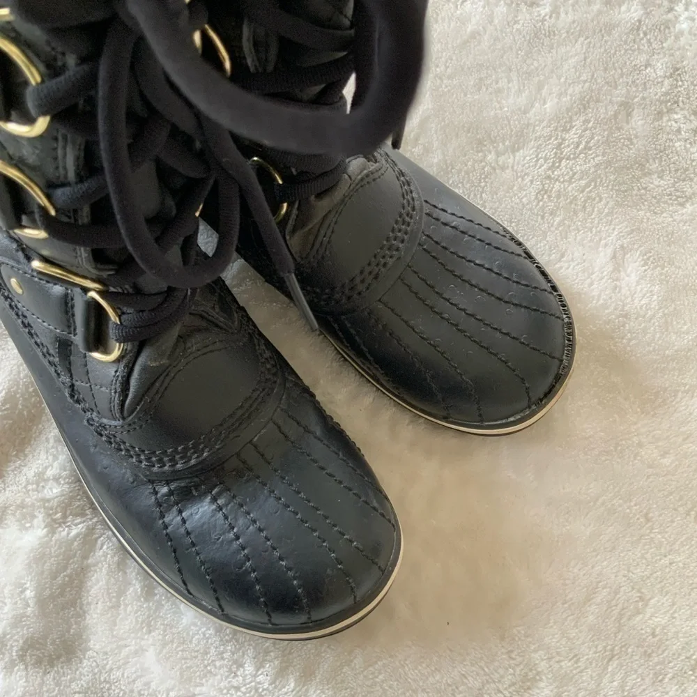 𝅺SOREL Tofino CVS Snow Boots in Black